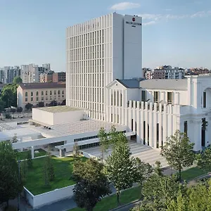Отель Nh Collection Citylife